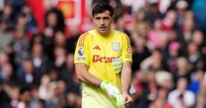 Martinez đối diện tương lai bất định ở Aston Villa